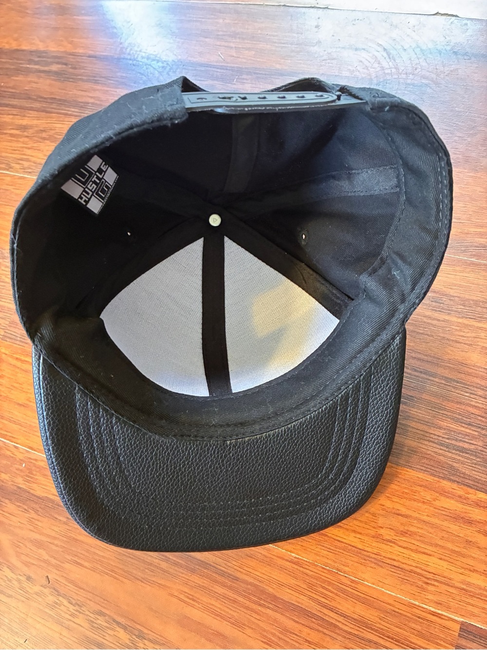 Hustler Hollywood Black Kids Cap with Embroidered Crown Bear Patch - Picture 2 of 2